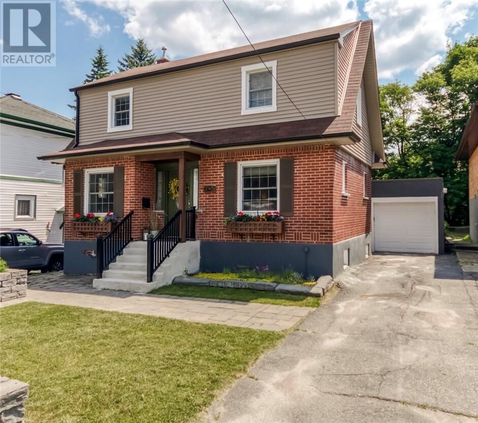 Property Photo:  245 Wembley  ON P3E 1N4 
