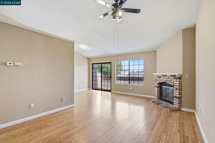 Property Photo: 110 Wildes Ct CA 94565
