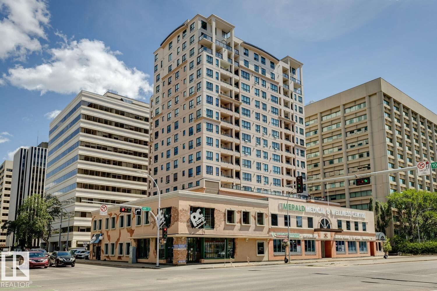 Property Photo:  9939 109 Street NW 806  AB T5K 1H6 