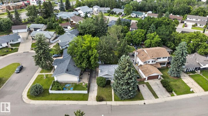 Property Photo: 4712 131 Avenue NW AB T5A 3G6