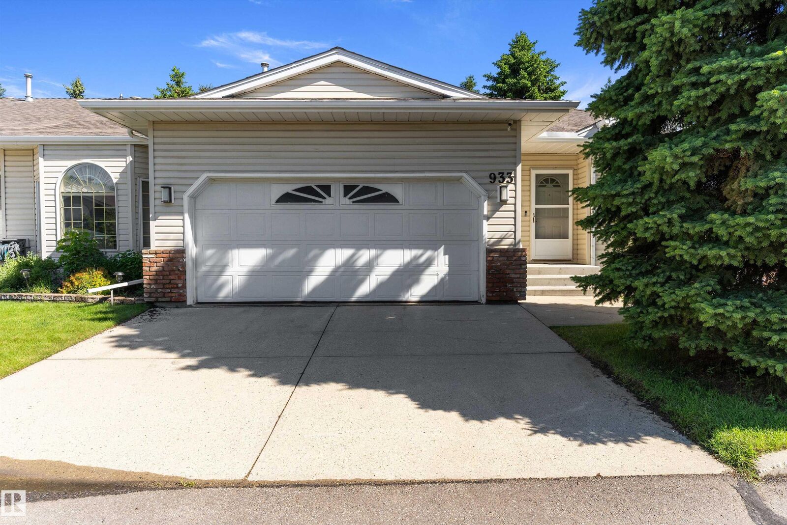 Property Photo:  933 Youville Drive NW  AB T6L 6T2 