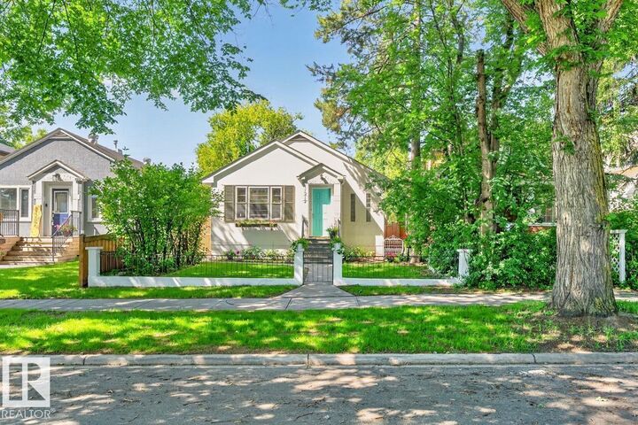 Property Photo: 11212 66 Street NW AB T5B 1H3
