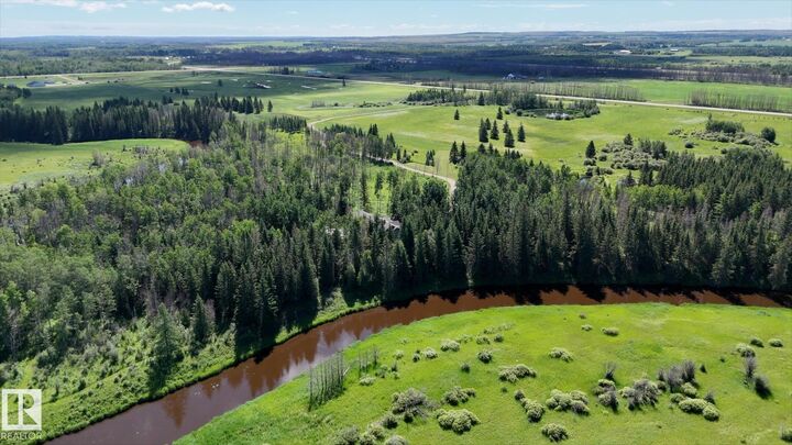 Property Photo: 8316 Hwy 16A AB T0E 0T0