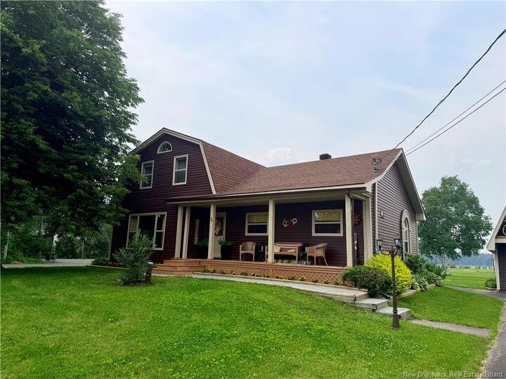 Property Photo:  98 Islandview Drive  NB E1N 6B4 