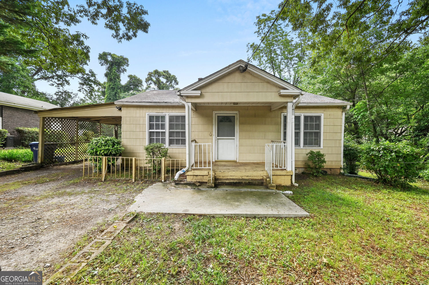 Property Photo: 921 Rowland Street GA 30021