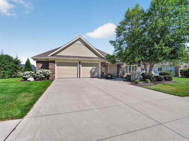 Property Photo:  420 Hamilton Forest Cove  IN 46814 