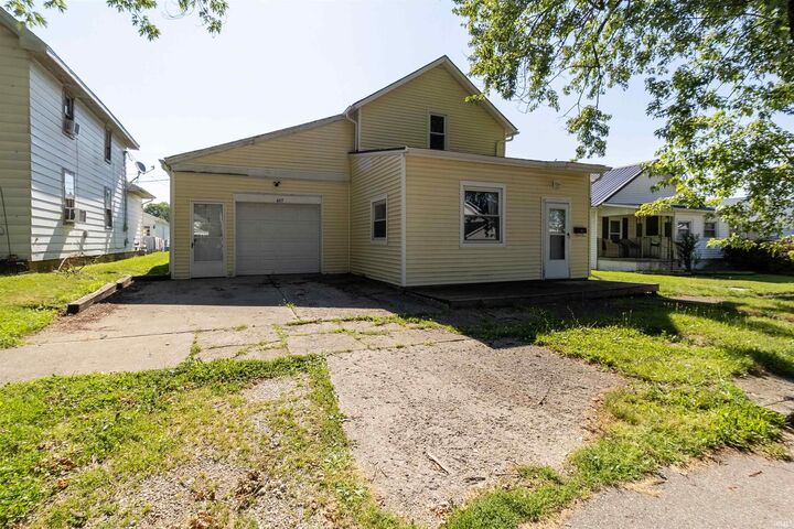 Property Photo:  407 N Franklin Street  IN 46738 