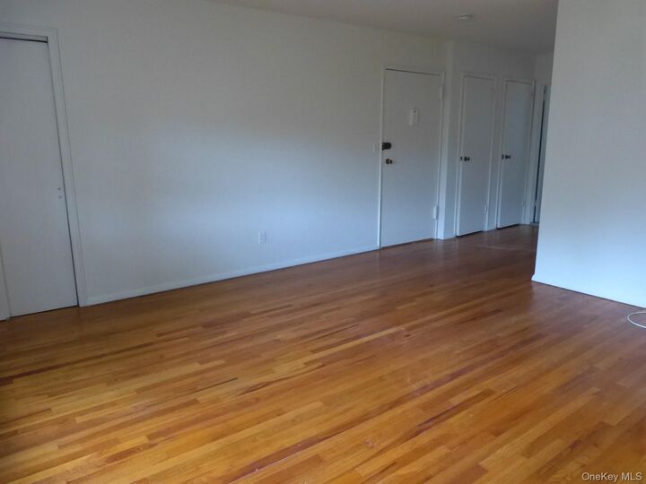 Property Photo:  6 Duryea Place 4C  NY 10960 