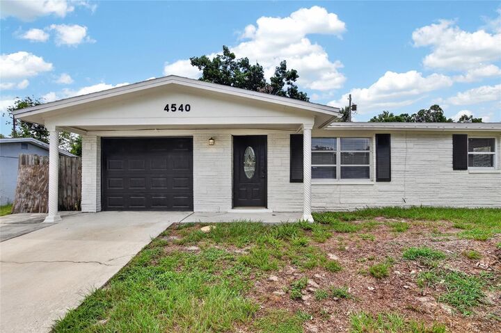 Property Photo: 4540 Irene Loop FL 34652