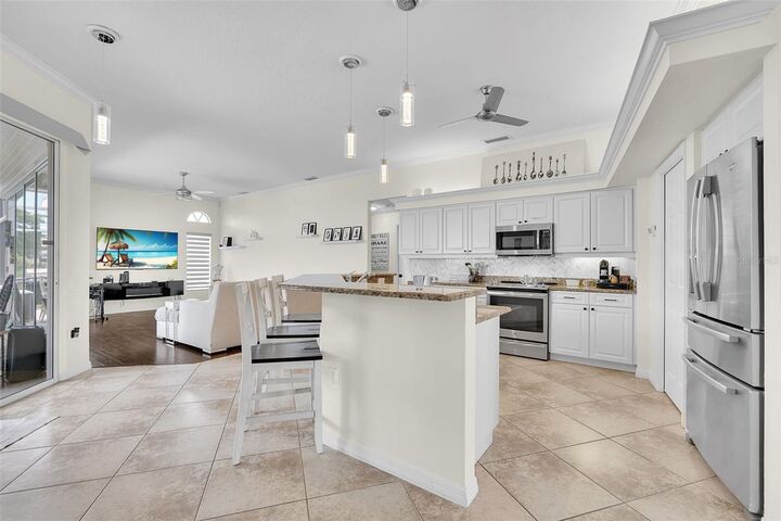 Property Photo:  6817 Corral Circle  FL 34243 