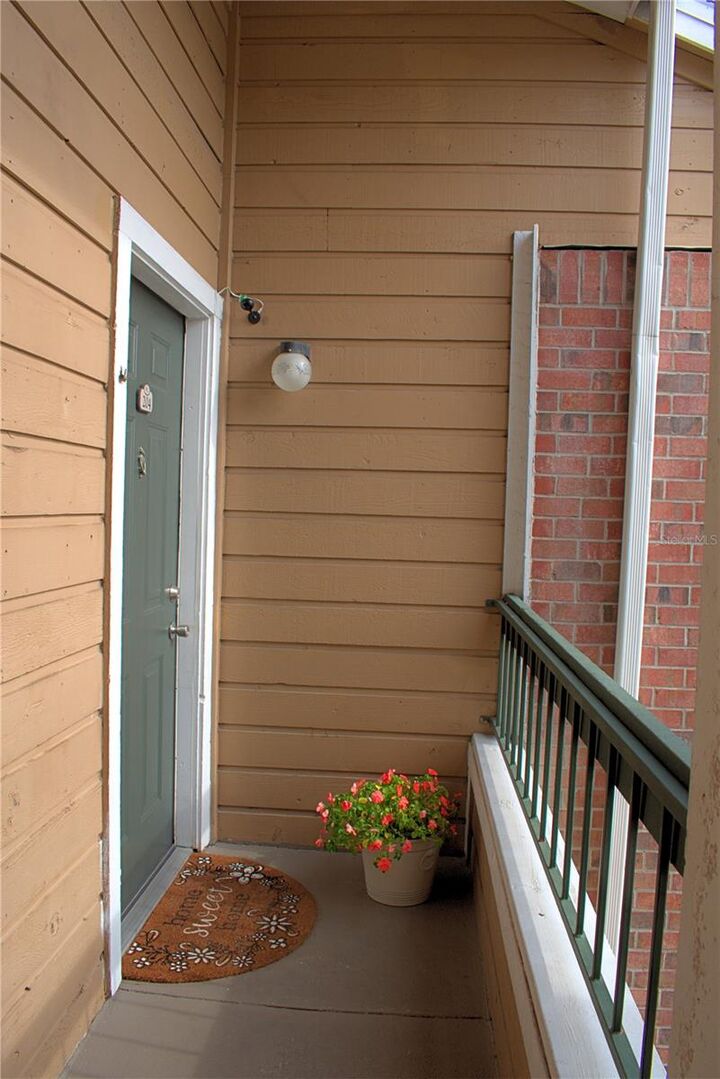 Property Photo: 4275 Perkinshire Lane L204 FL 32822