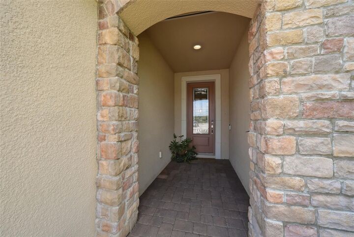 Property Photo: 13038 Prima Drive FL 34211