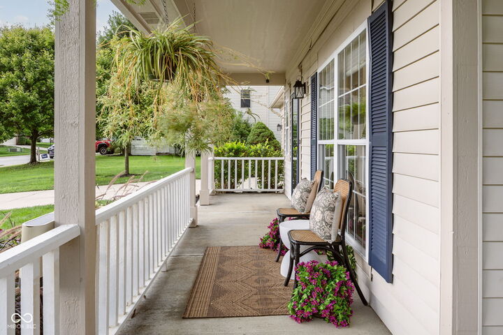 Property Photo: 5404 Baltimore Court IN 46033