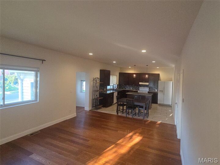 Property Photo: 6456 Southwest Avenue MO 63139