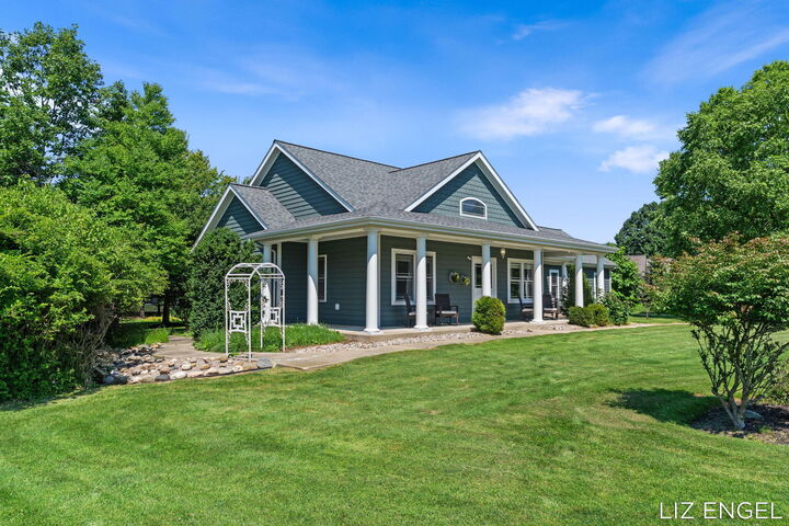 Property Photo:  762 Wilderness Ridge Drive  MI 49406 