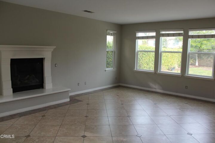 Property Photo:  348 Brister Park Court  CA 93012 