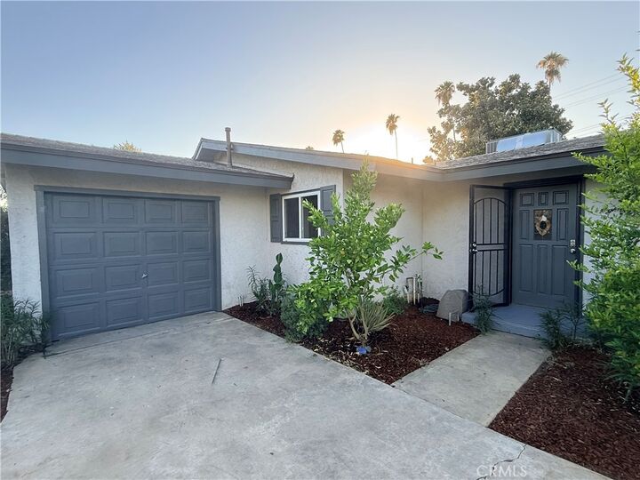 Property Photo: 8 Dale CA 92373