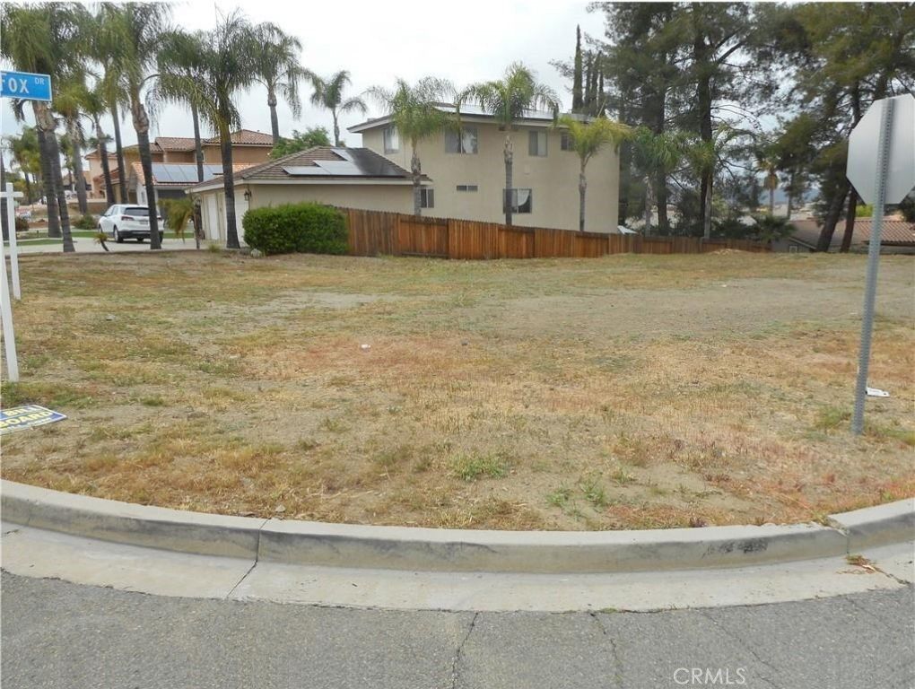 Property Photo:  0 Canyon Lake Drive S  CA 92587 