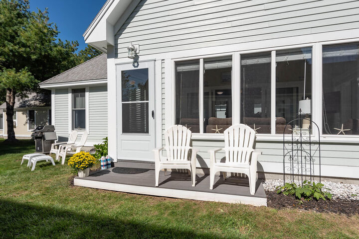 Property Photo: 454 Post Road 331 ME 04090