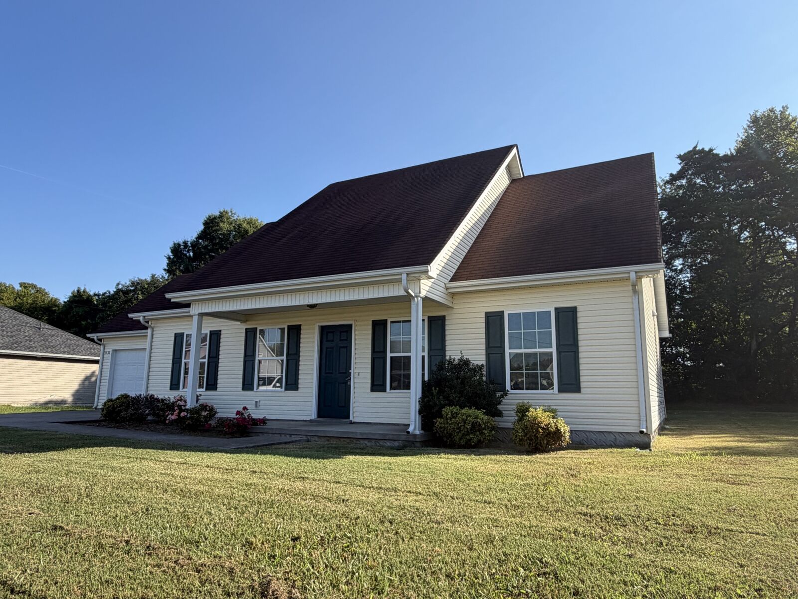 Property Photo: 1532 Passage Dr TN 37130