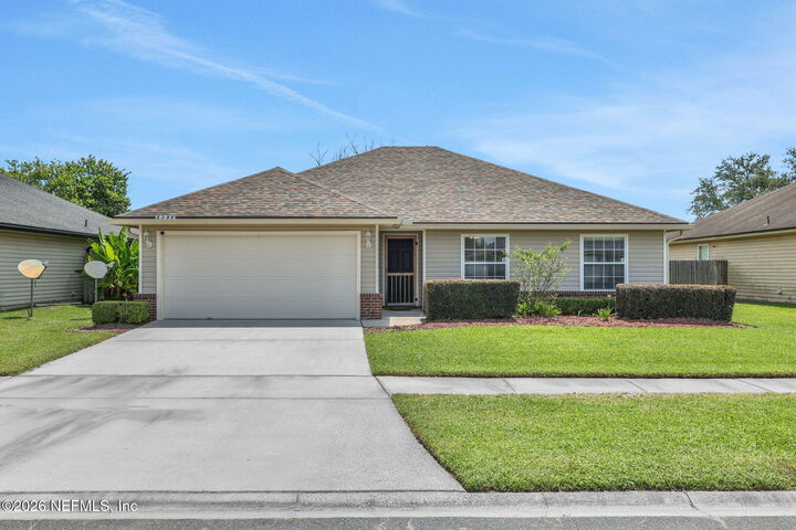 Property Photo: 6399 Silk Leaf Lane FL 32244