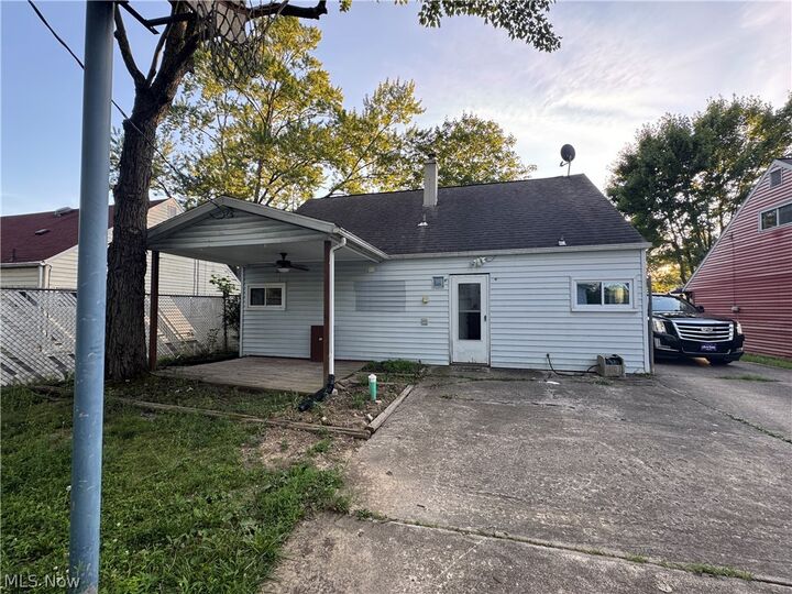 Property Photo: 251 Idlewood Road OH 44515