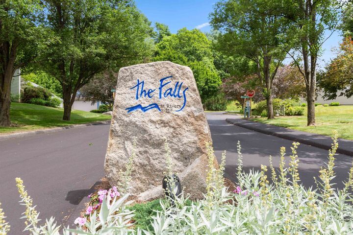 Property Photo: 26 Fountain Way NH 03784