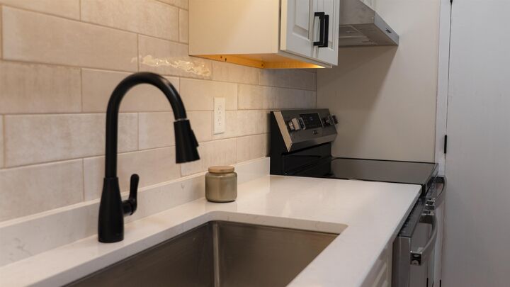 Property Photo:  3 Silvestri Circle  NH 03038 