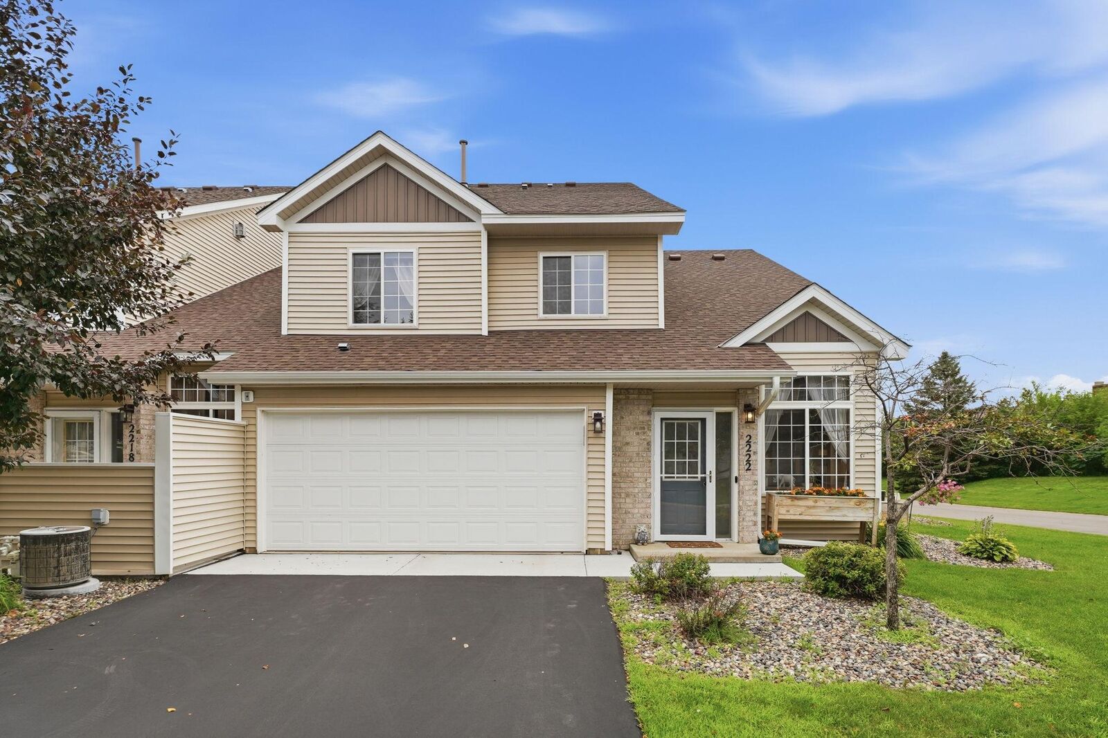 Property Photo:  2222 Boulder Pointe  MN 55379 