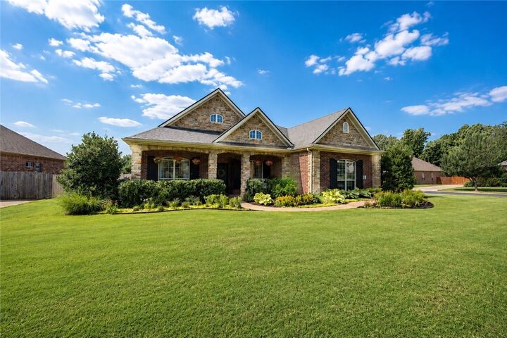Property Photo: 5603 Sombreado Road AR 72703