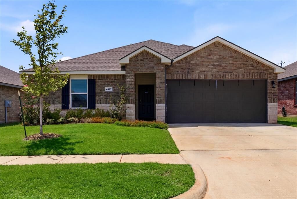 Property Photo:  4117 Sara Park Drive  OK 73064 