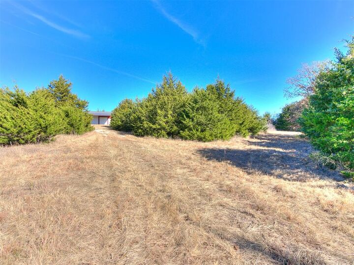 Property Photo: 940606 S 3360 Road OK 74881