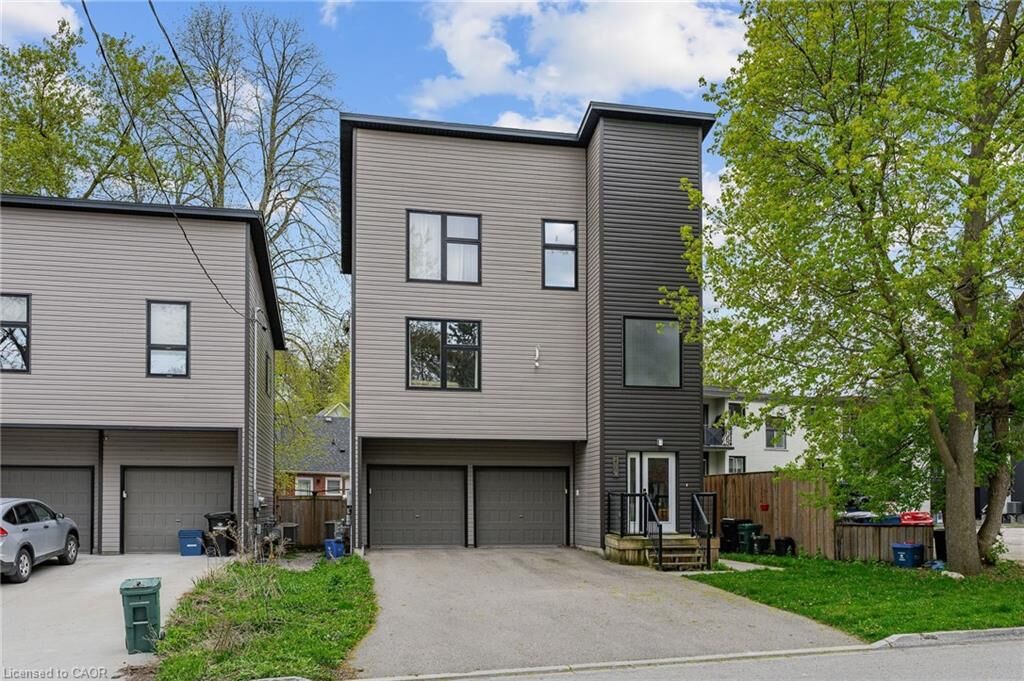 Property Photo:  519 Duke Street W  ON N2H 3Y7 