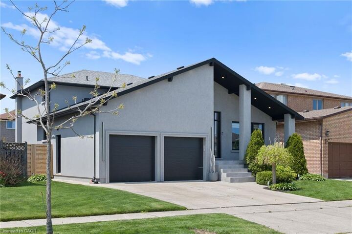 Property Photo: 17 Clearview Drive ON L8G 4Y4