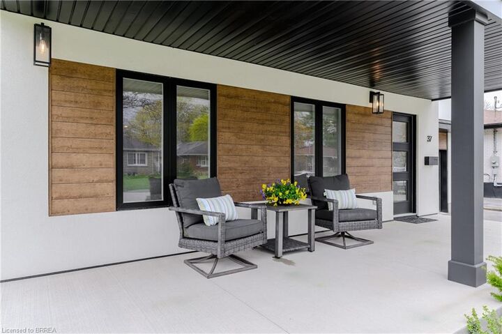 Property Photo: 37 Barnes Avenue ON N3R 4Y9