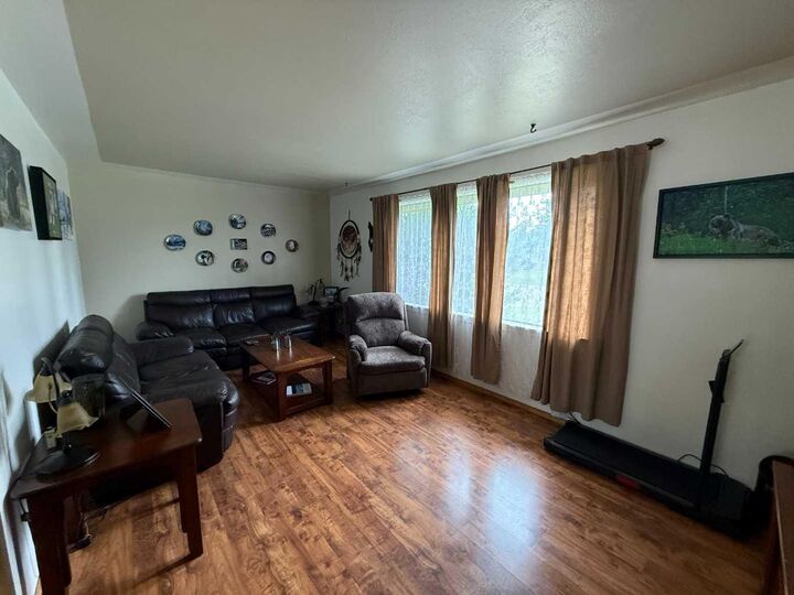 Property Photo:  107 Fraser Street  AB T7V 1B7 