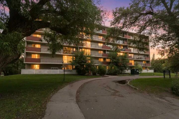Property Photo:  4700 55 Street 203  AB T4N 2H8 