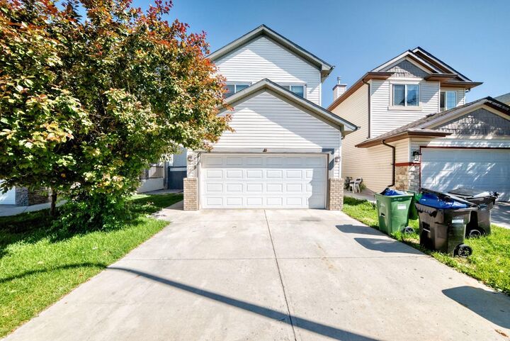 277 Saddlecrest Way NE — photo 1
