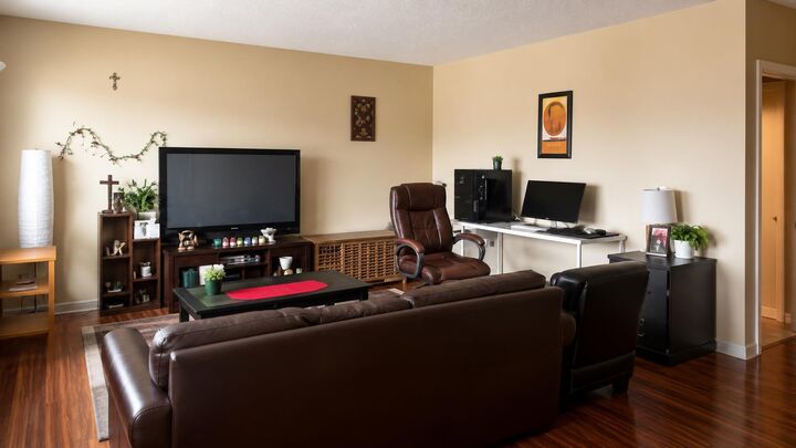 Property Photo: 83 Lakeway Boulevard AB T4S 2P4