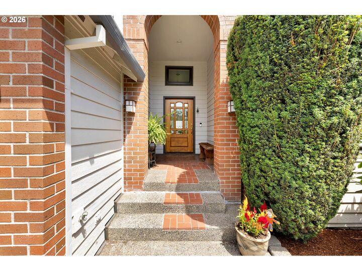 Property Photo: 15435 NE Siskiyou St OR 97230