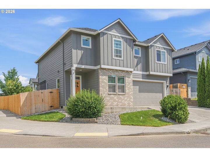 Property Photo:  10700 NE 109th St  WA 98662 