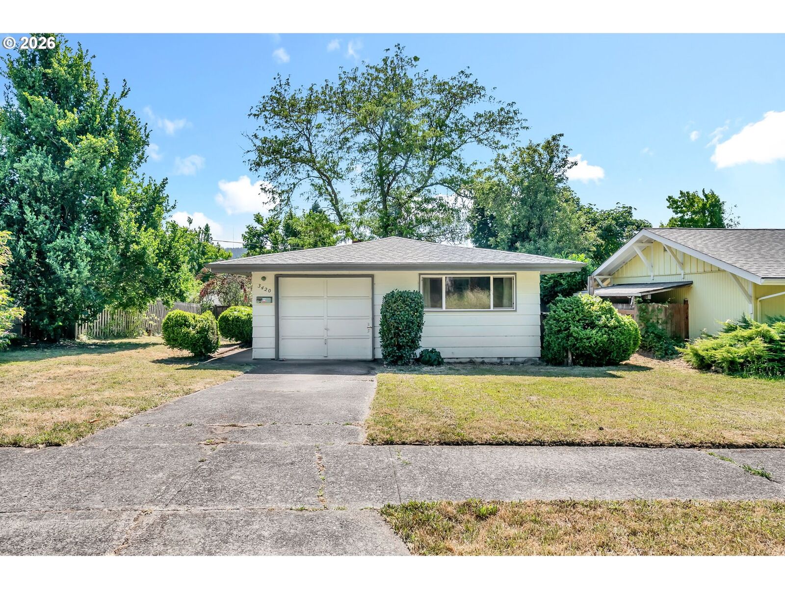 Property Photo: 3420 Harris St OR 97405