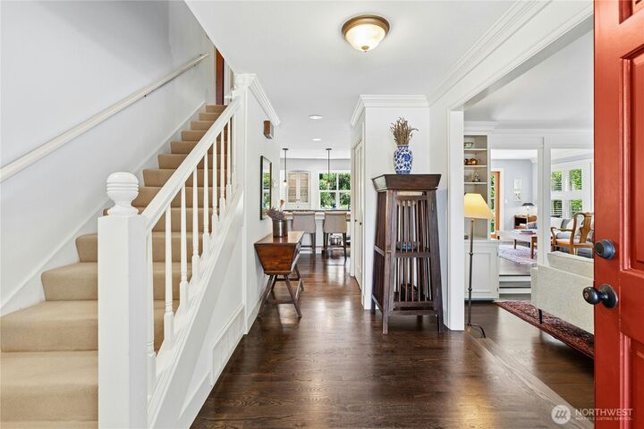 Property Photo: 16606 260th Avenue SE WA 98027