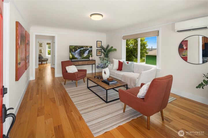 Property Photo: 1537 S Pearl Street WA 98108