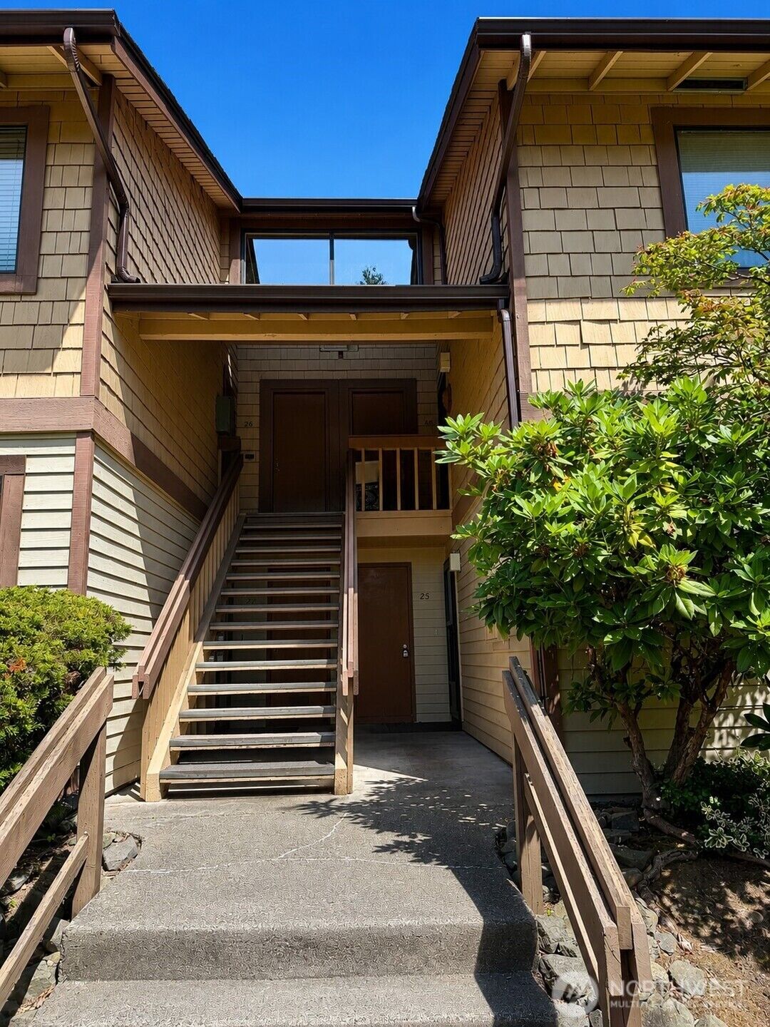Property Photo:  709  143rd Avenue NE G-25  WA 98007 