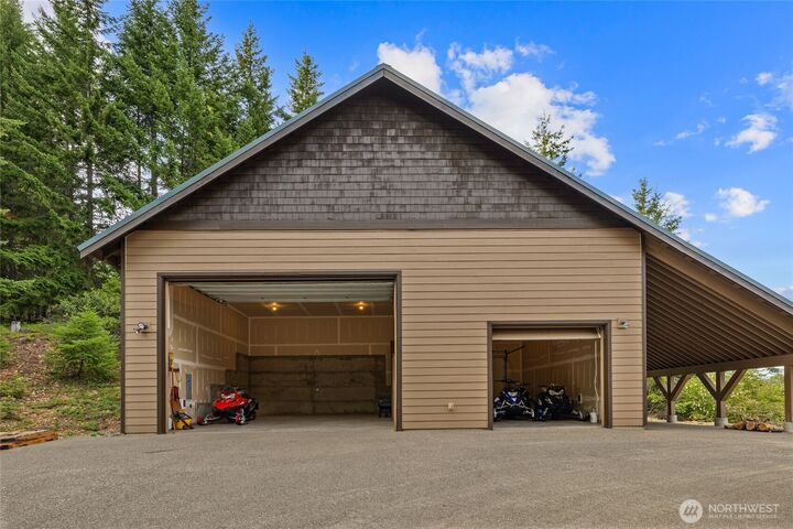 Property Photo:  581  Fs Rd 4517  WA 98922 