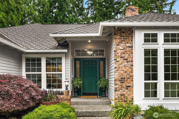 Property Photo:  23912 SE 41st Street  WA 98029 