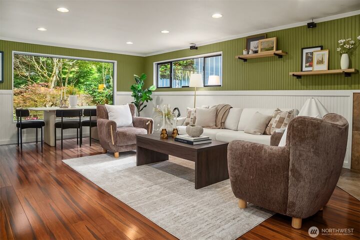 Property Photo:  4900  238th Place SW  WA 98043 