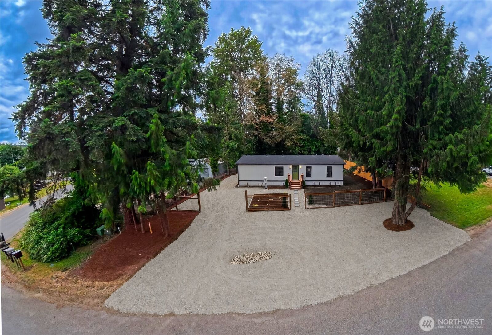 Property Photo:  11 NE Davey Jones Court  WA 98528 