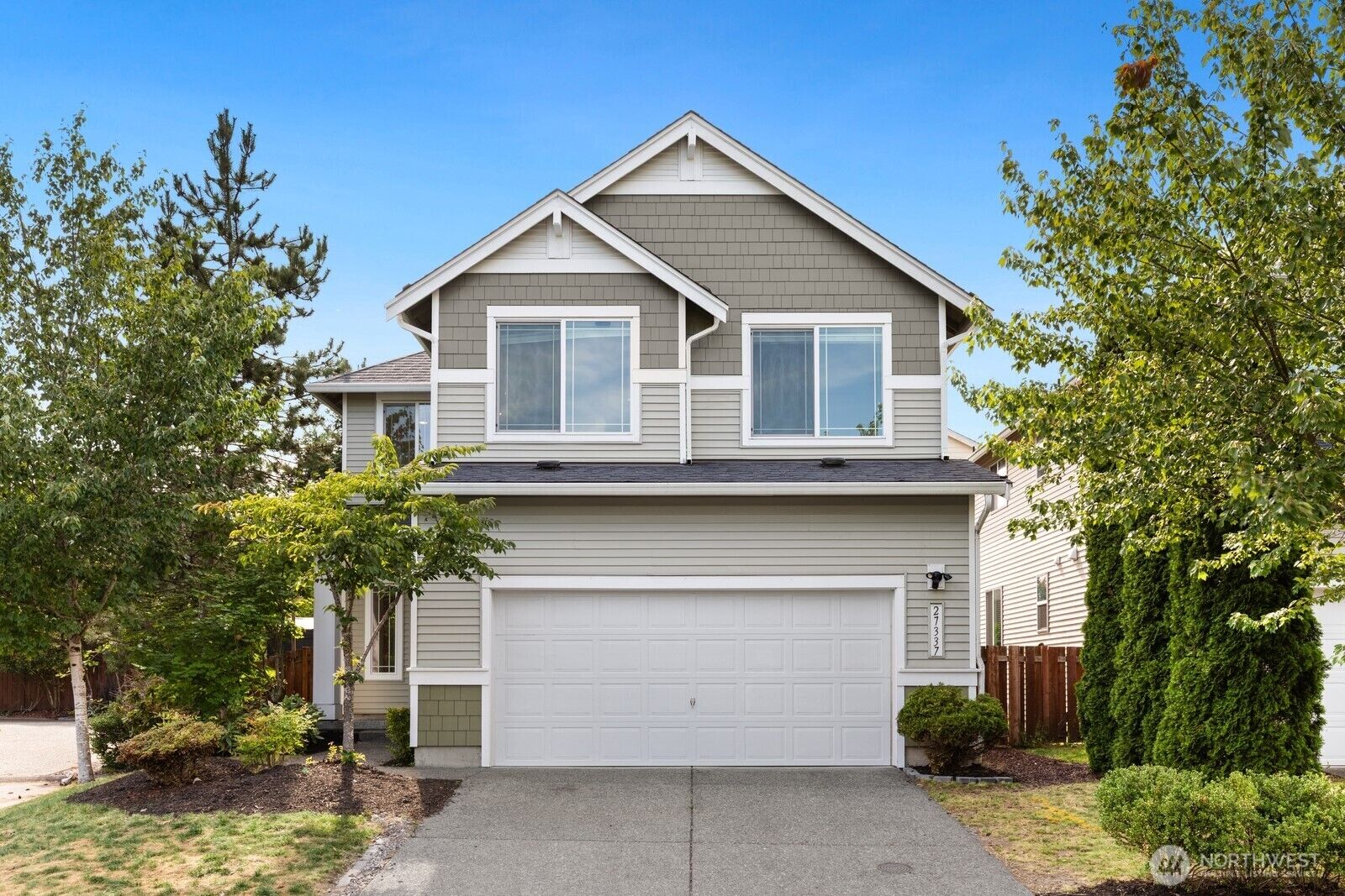 Property Photo:  27337  214th Terrace SE  WA 98038 